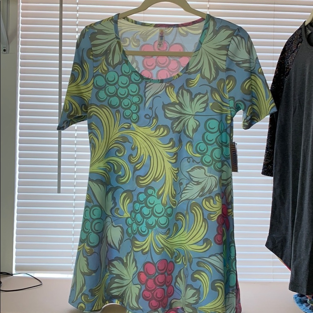 Lularoe Perfect T